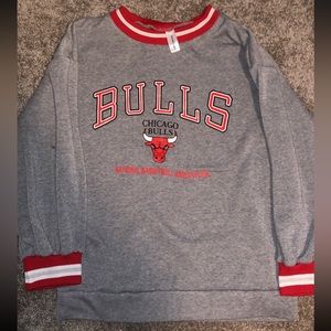💙 Chicyea Women’s Chicago Bulls grey sweatshirt - Size Small